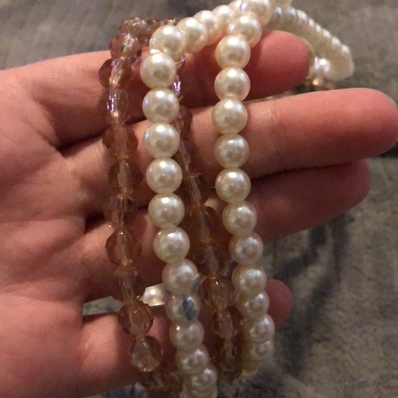 Random necklaces - Picture 2 of 3